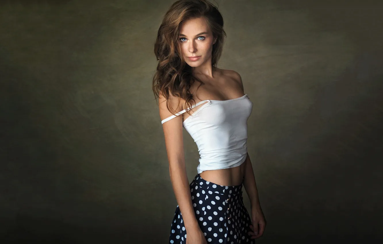 Фото обои взгляд, длинные волосы, long hair, eyes, pretty, lips, brunette, Станислав Пучковский