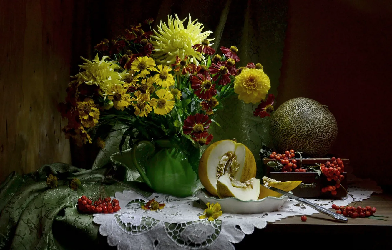Фото обои осень, цветы, рябина, сентябрь, дыня, георгины, гелениум, фото натюрморт