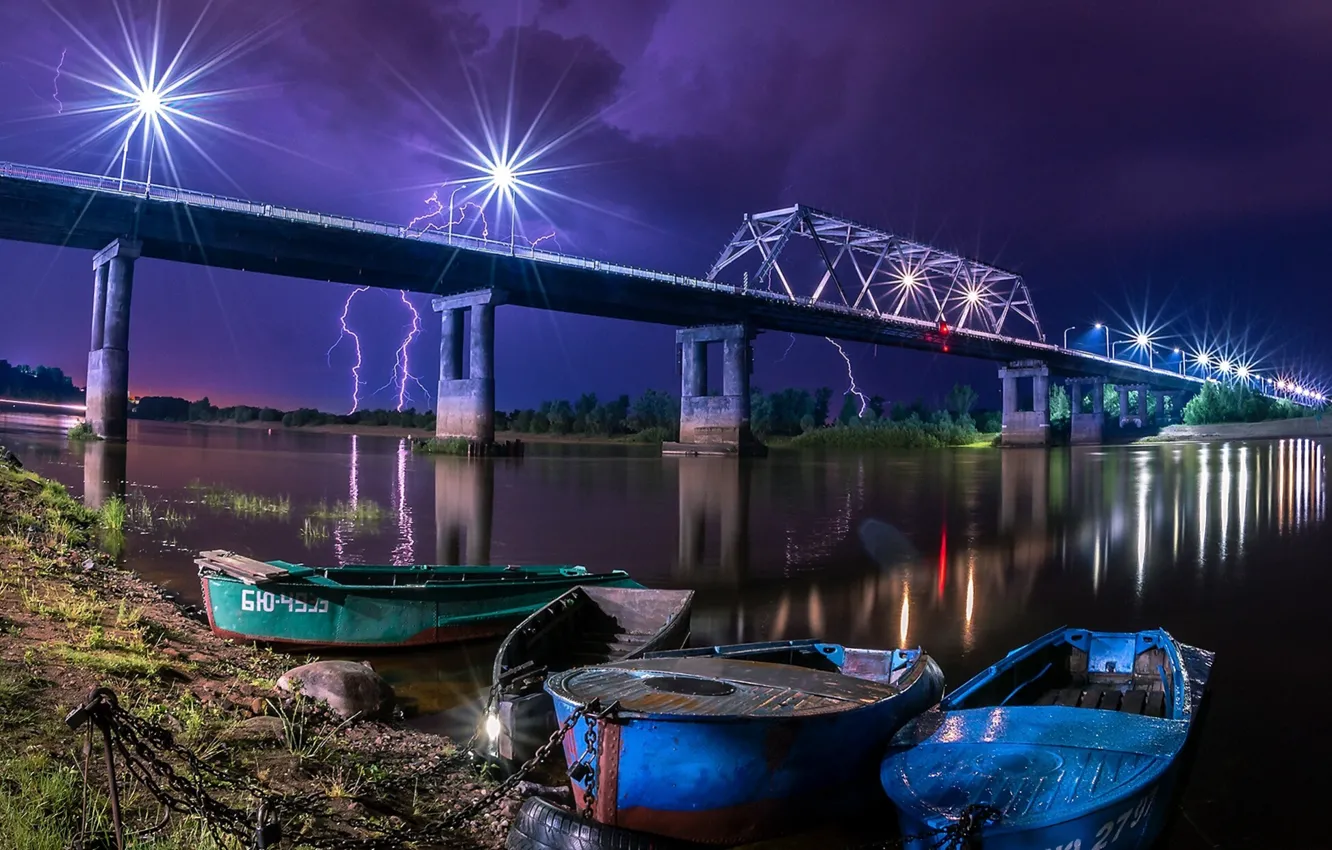 Фото обои пейзаж, ночь, мост, природа, река, берег, лодки, фонари