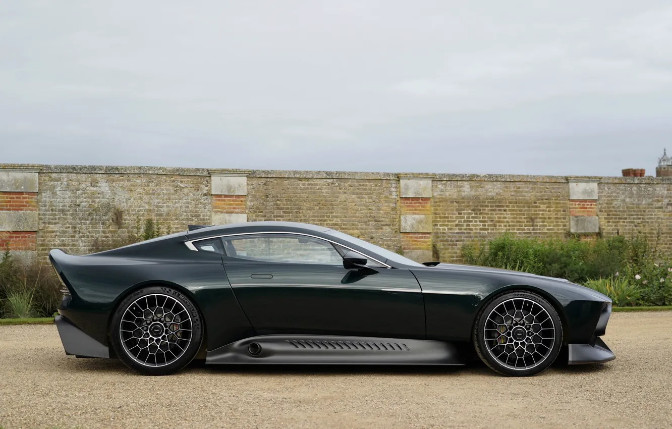 Фото обои Aston Martin, купе, вид сбоку, V12, Victor, 2020