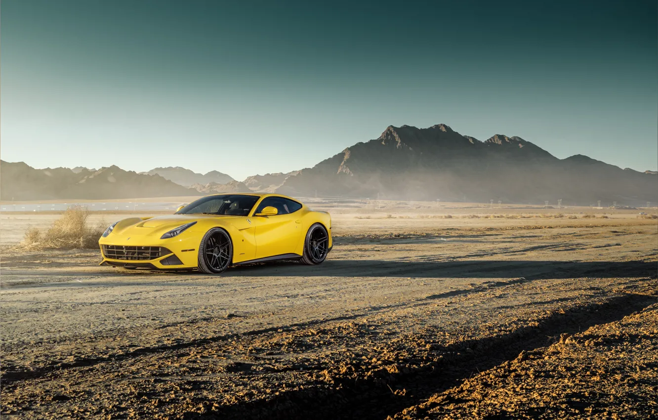 Фото обои дизайн, пустыня, желтая, классная, Ferrari F12
