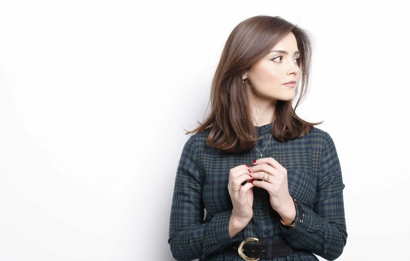 Фото обои brown eyes, pretty, brunette, hands, cute, actress, Jenna-Louise Coleman