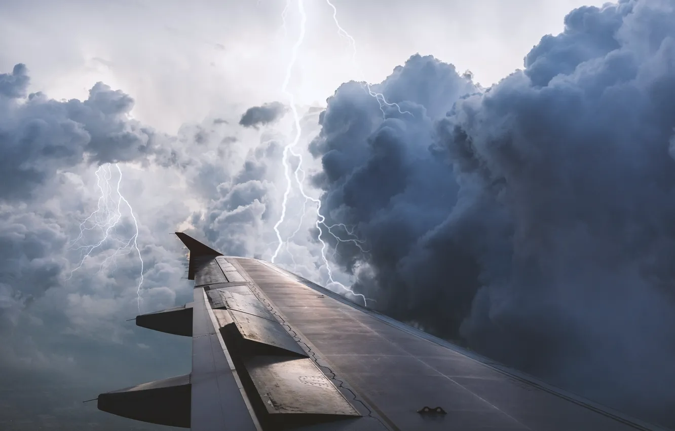 Фото обои гроза, небо, облака, полет, тучи, самолет, рендеринг, молния