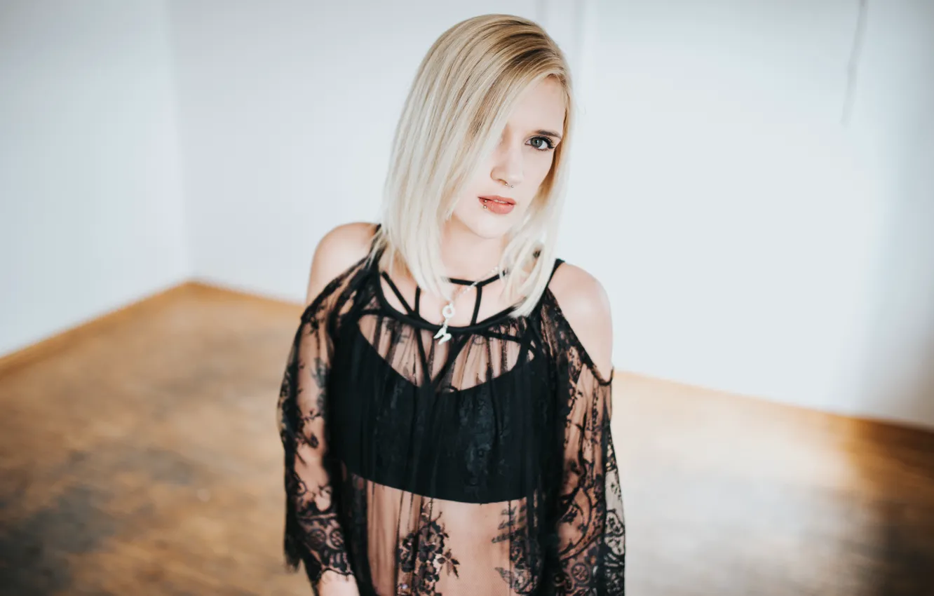Фото обои взгляд, модель, волосы, блондинка