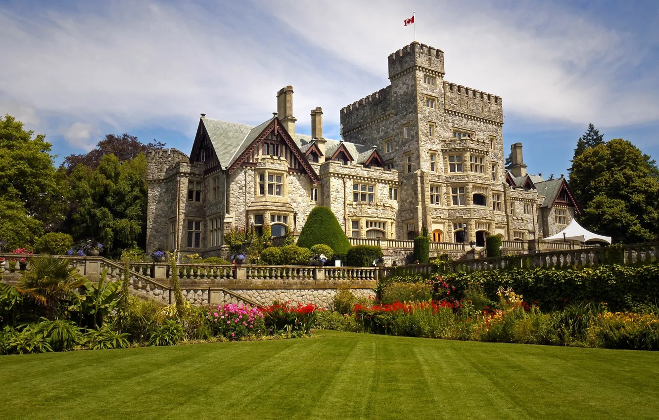 Фото обои цветы, парк, газон, Канада, Canada, British Columbia, Британская Колумбия, Замок Хэтли