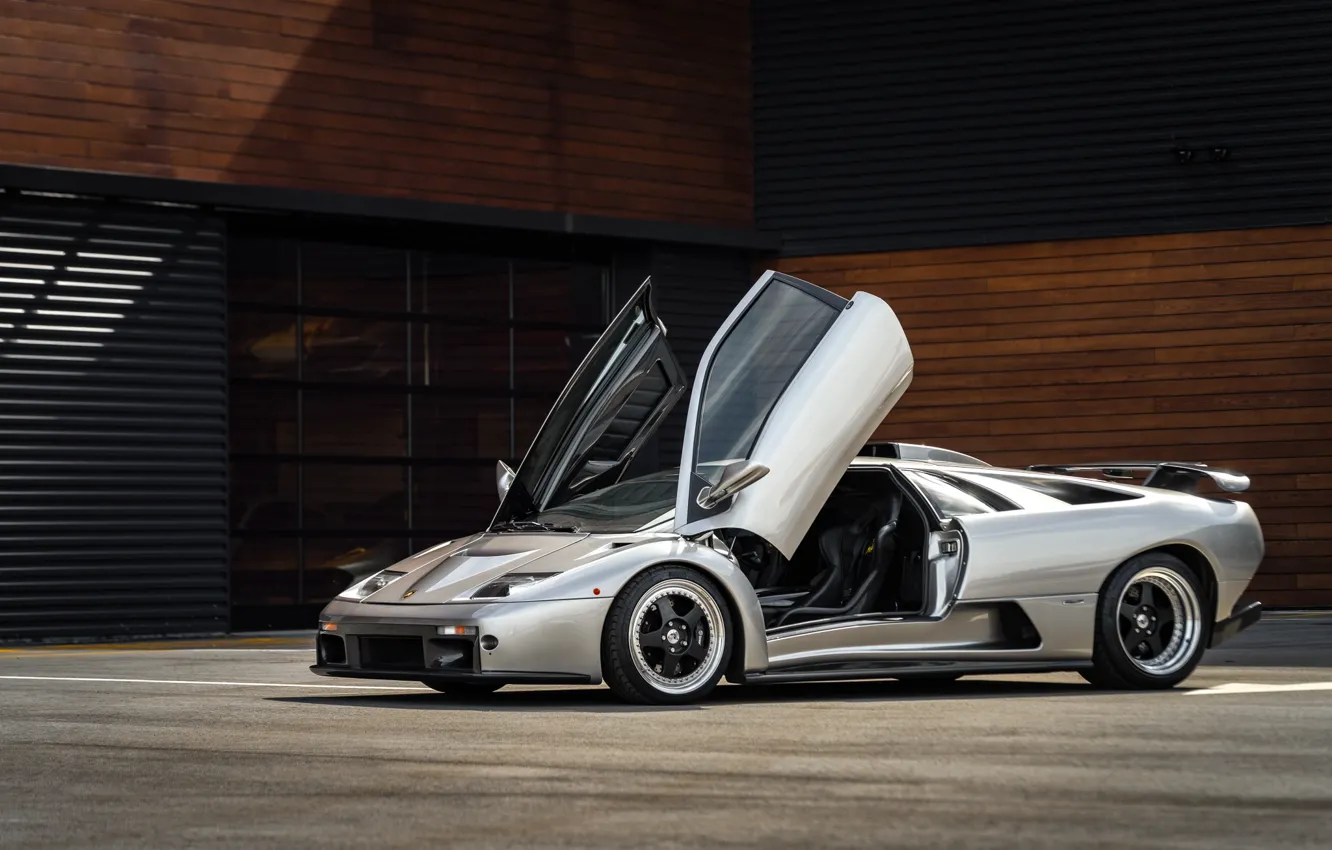Фото обои Lamborghini, суперкар, Diablo, ламбо двери, Lamborghini Diablo GT