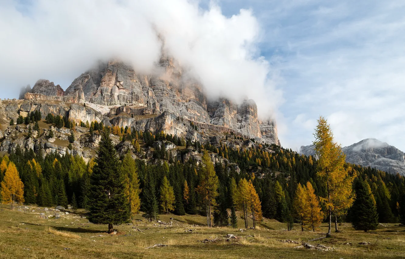 Фото обои Italy, South Tyrol, Shrouded in Clouds