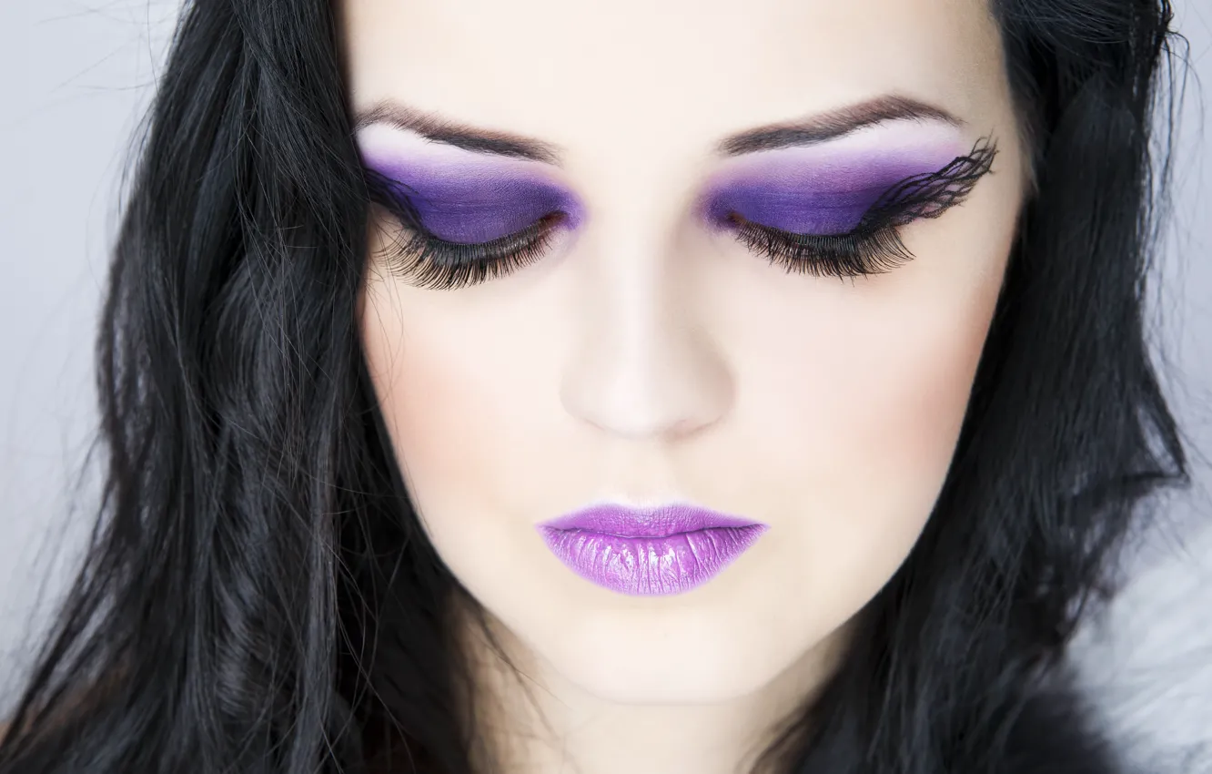 Фото обои brunette, make up, close eyes