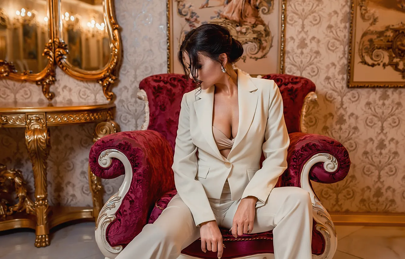 Фото обои brunette, pose, suit, Георгий Дьяков