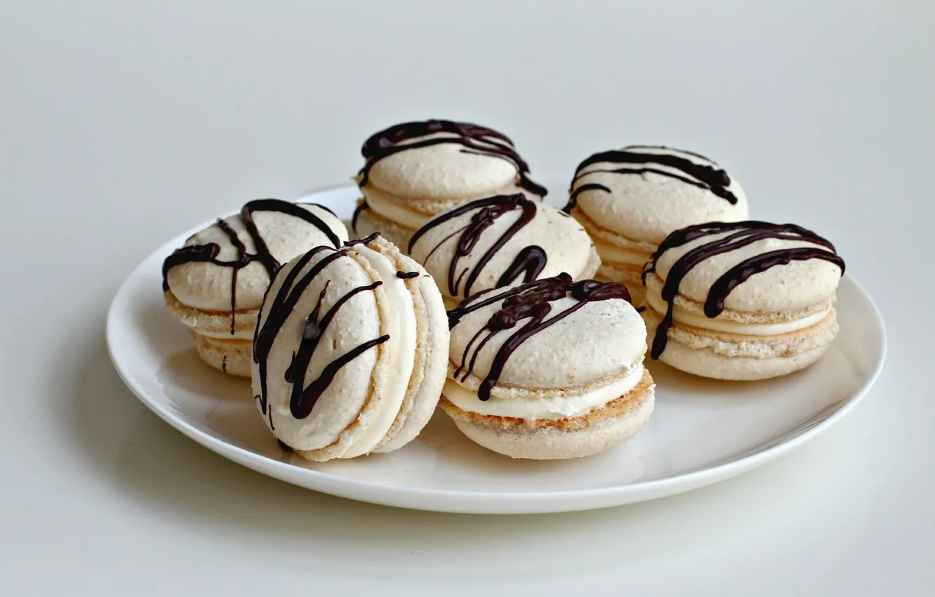 Фото обои еда, шоколад, печенье, тарелка, крем, сладкое, macaron