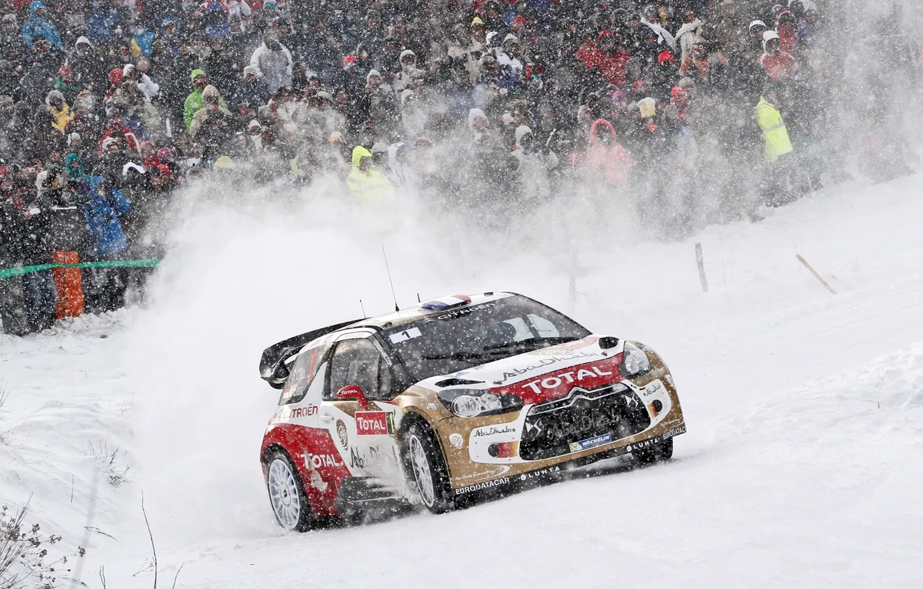 Фото обои Снег, Люди, Поворот, Citroen, DS3, WRC, Rally, Фанаты
