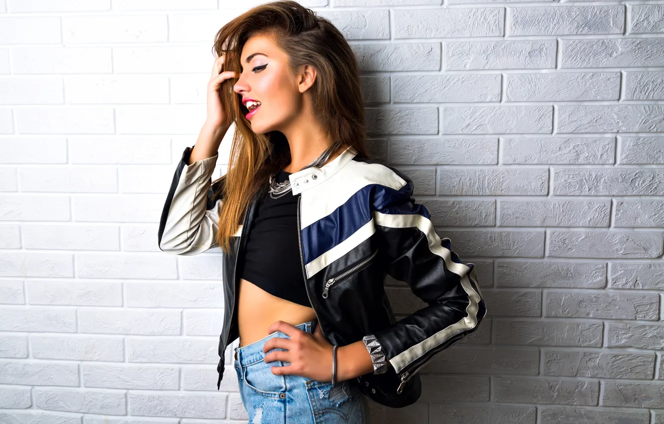 Фото обои girl, shorts, model, jacket, tank top, denim