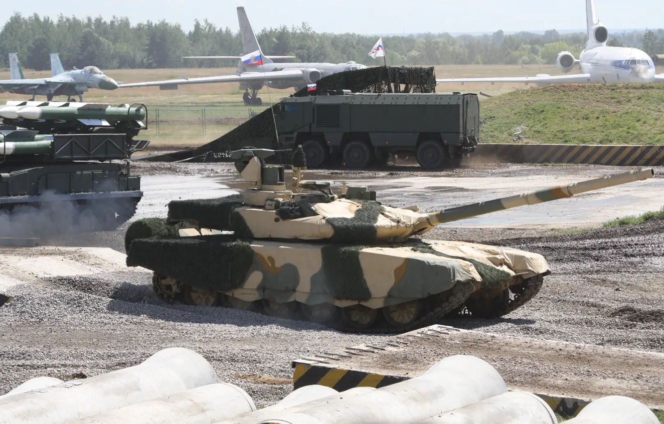Фото обои Камаз, Тайфун, Т-90МС, ВС РФ, Выставка, «Накидка», В защитном комплекте