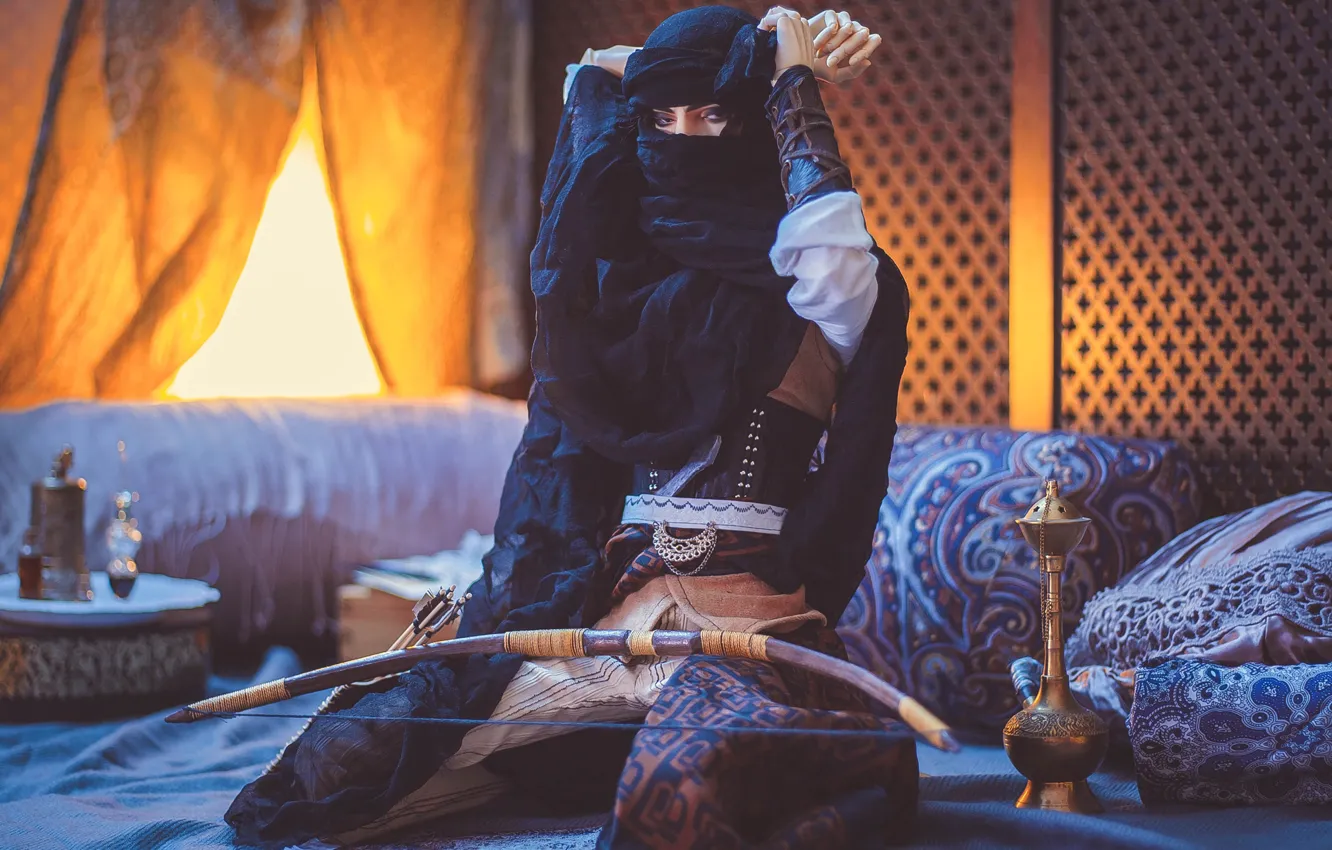 Фото обои игрушка, кукла, лук, восток, арабские мотивы