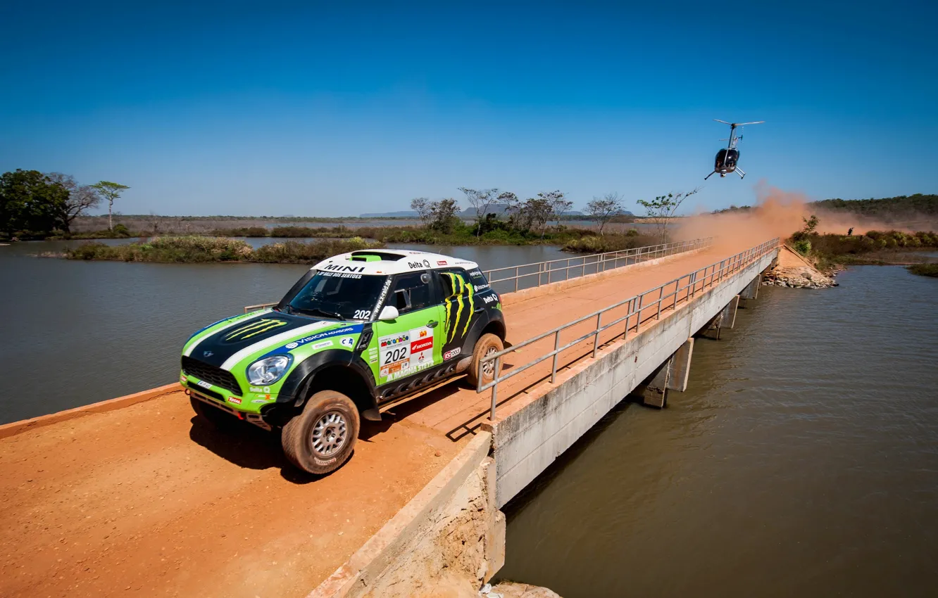 Фото обои Мост, Зеленый, Вертолет, Гонка, Mini Cooper, Rally, Dakar, Дакар