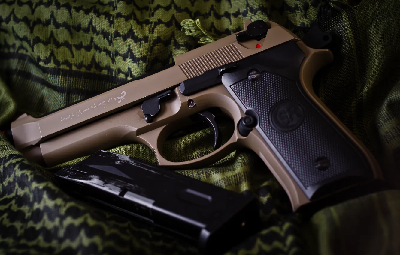 Фото обои пистолет, оружие, самозарядный, Беретта M9, Beretta M9