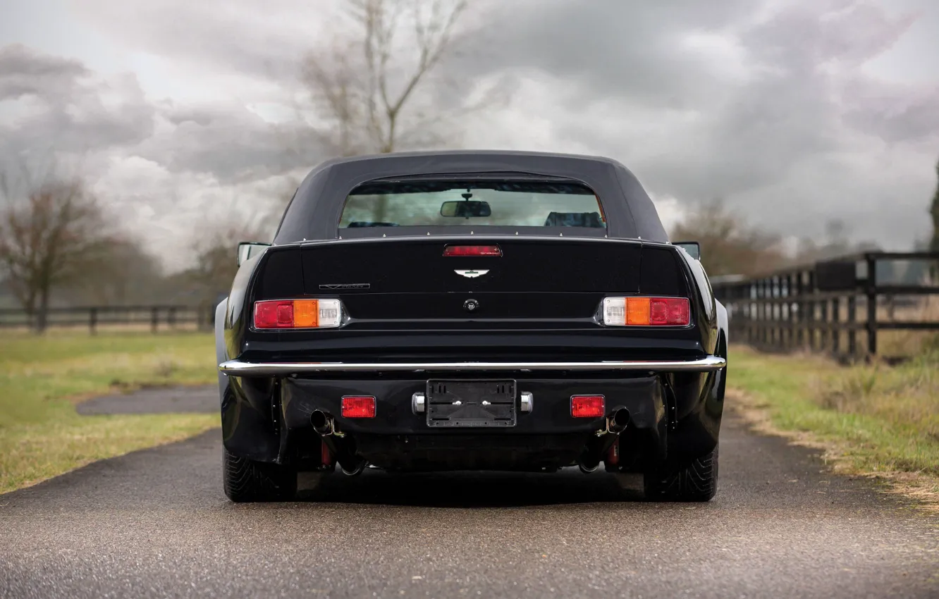 Фото обои Black, Вид сзади, Aston Martin V8 Vantage Volante