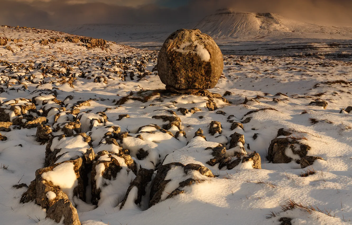 Фото обои зима, снег, горы, камни, Англия, Ingleborough, Йоркшир-Дейлз