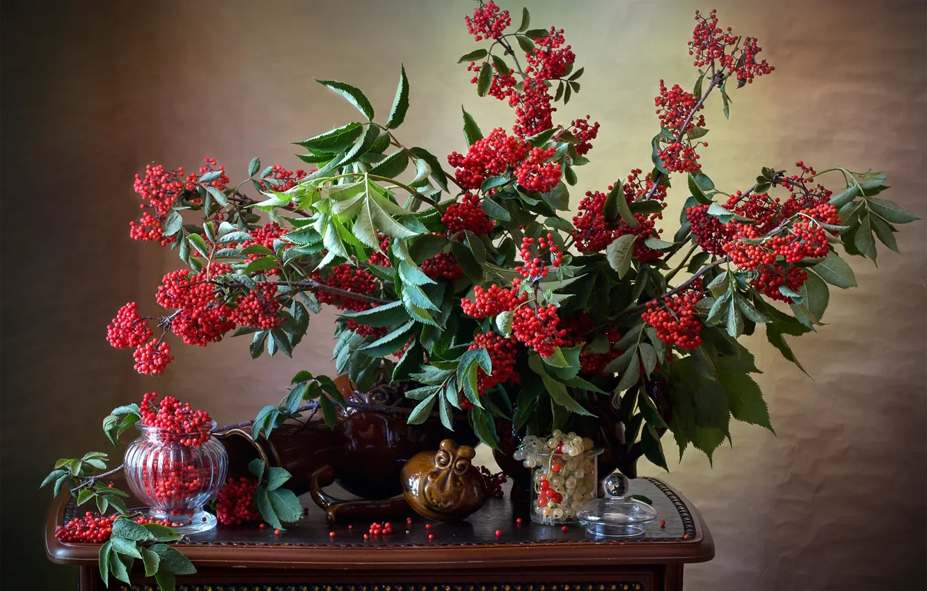 Фото обои ветки, ягоды, натюрморт, столик, смородина, вазочка, грозди, бузина