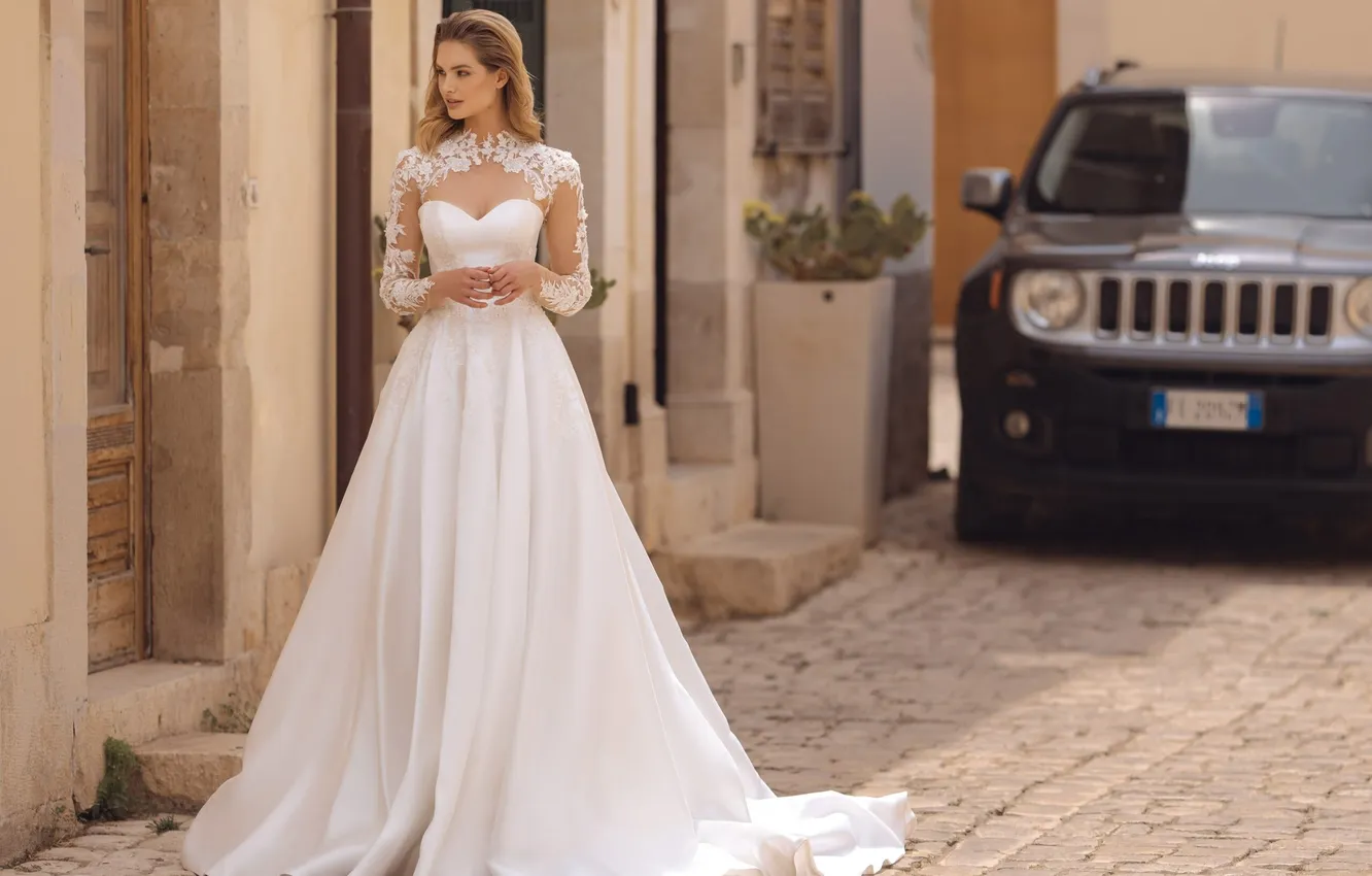 Фото обои girl, dress, beautiful, model, wedding, cute, long-haired, clothes