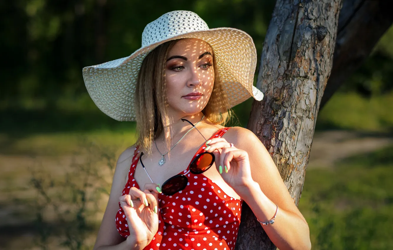 Фото обои девушка, милая, модель, Очки, Обои, Портрет, Шляпа, шатенка