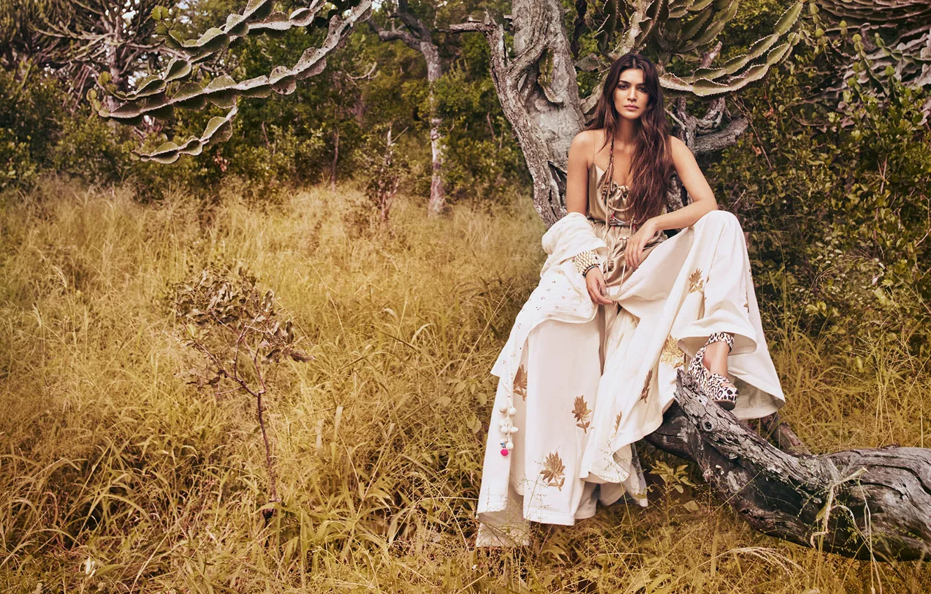 Фото обои girl, hot, sexy, eyes, smile, beautiful, figure, model