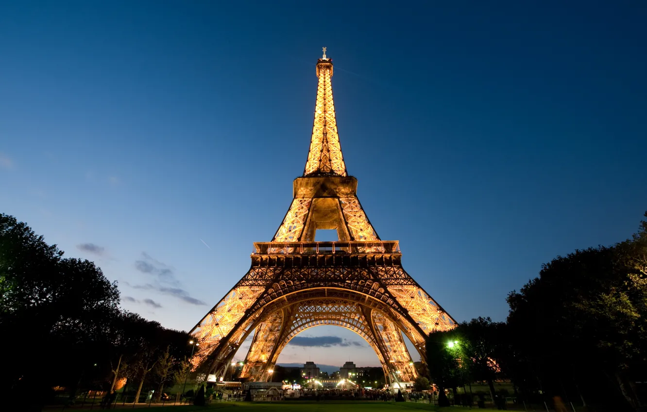 Фото обои Париж, вечер, Эйфелева башня
