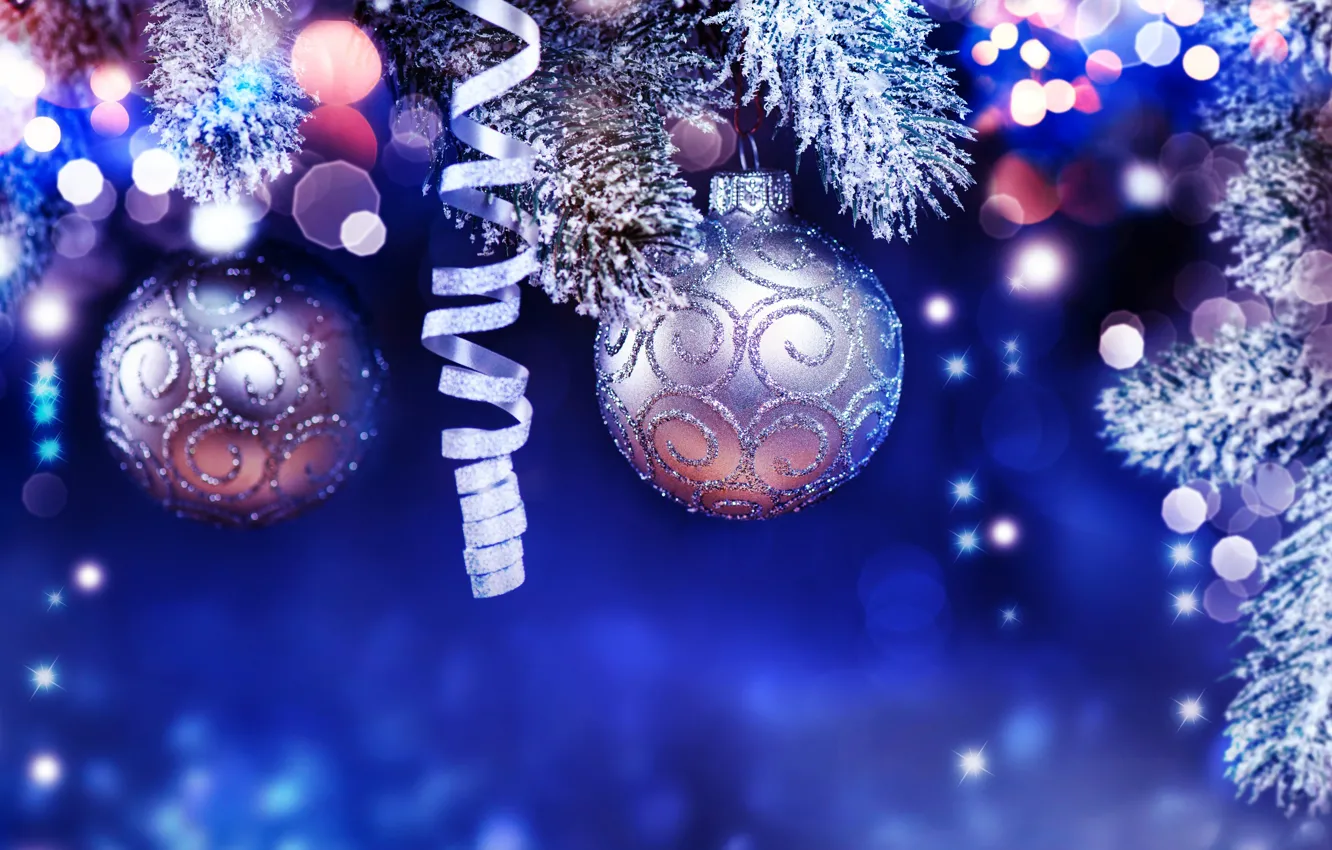 Фото обои праздник, шары, игрушки, новый год, новогоднее украшение, ветки ели