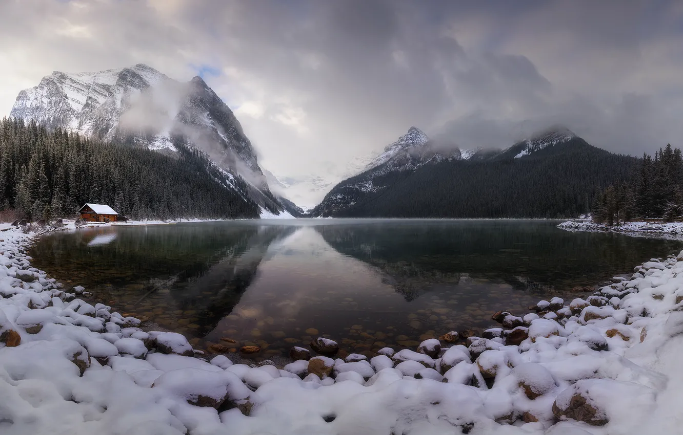 Фото обои зима, иней, лес, облака, снег, горы, озеро, отражение