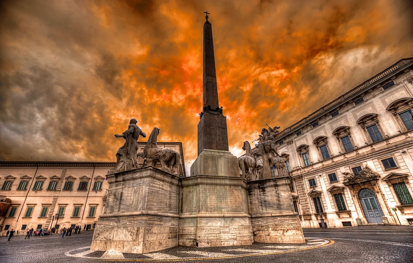 Фото обои небо, дома, Рим, Италия, обелиск, Квиринальская площадь, фонтан диоскуров