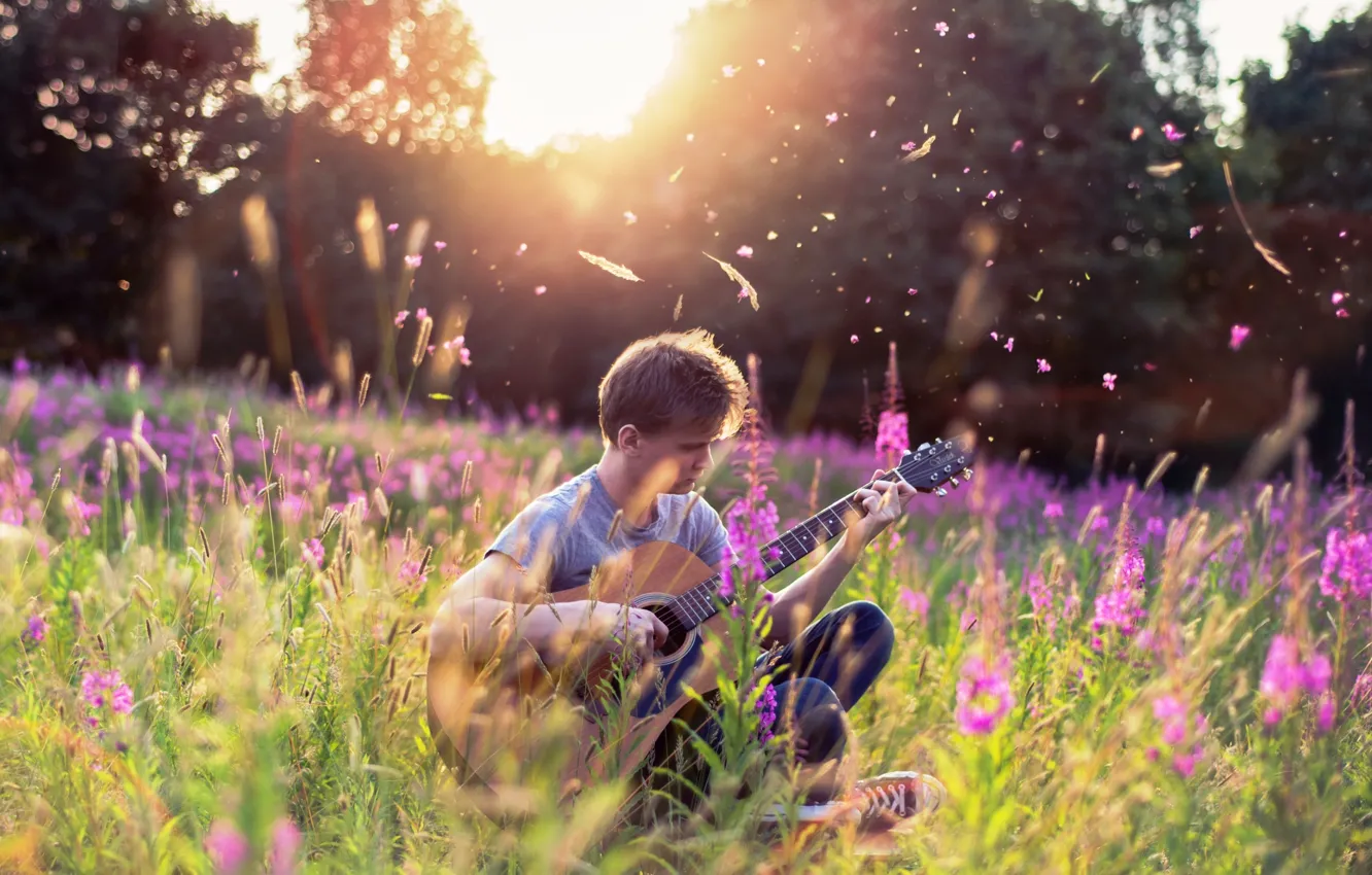 Фото обои лето, музыка, гитара, парень