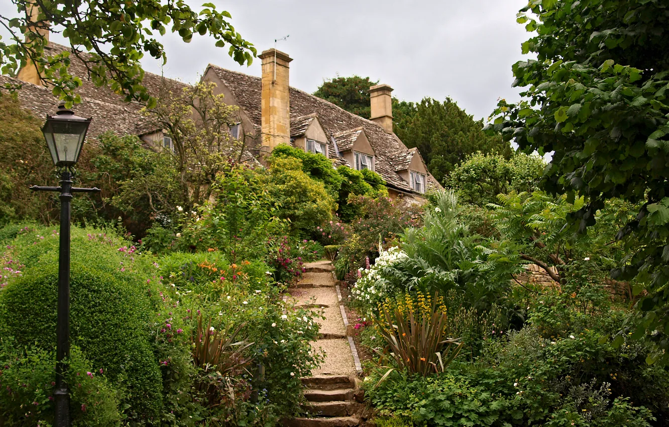 Фото обои природа, фото, Англия, сад, фонарь, кусты, Tewkesbury