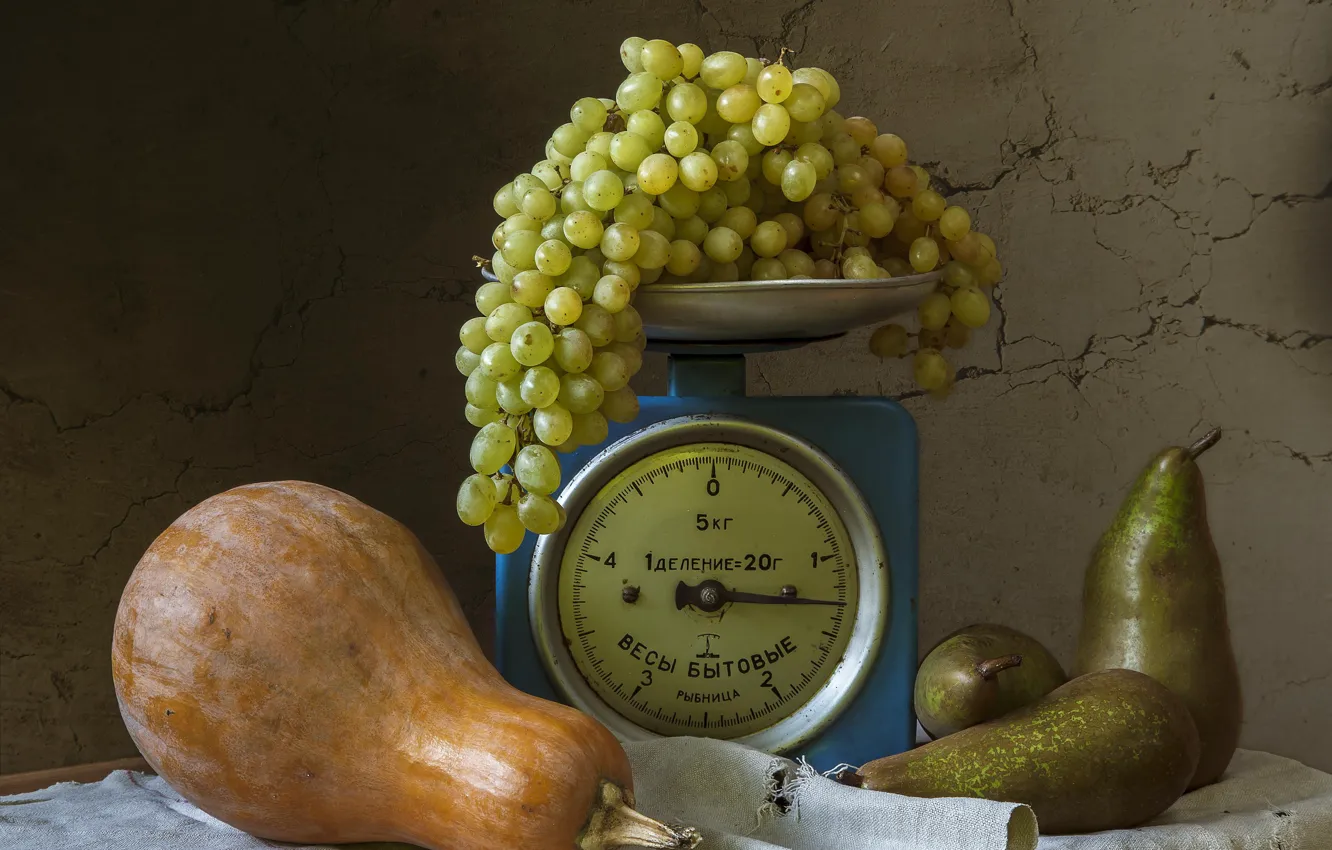 Фото обои виноград, тыква, весы, груши