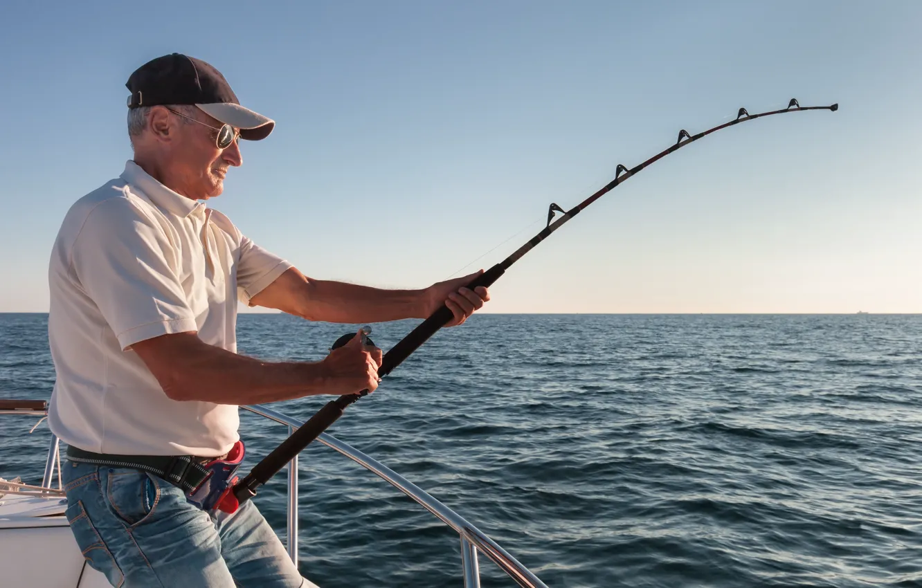 Фото обои man, fight, boat, strength, deep sea fishing