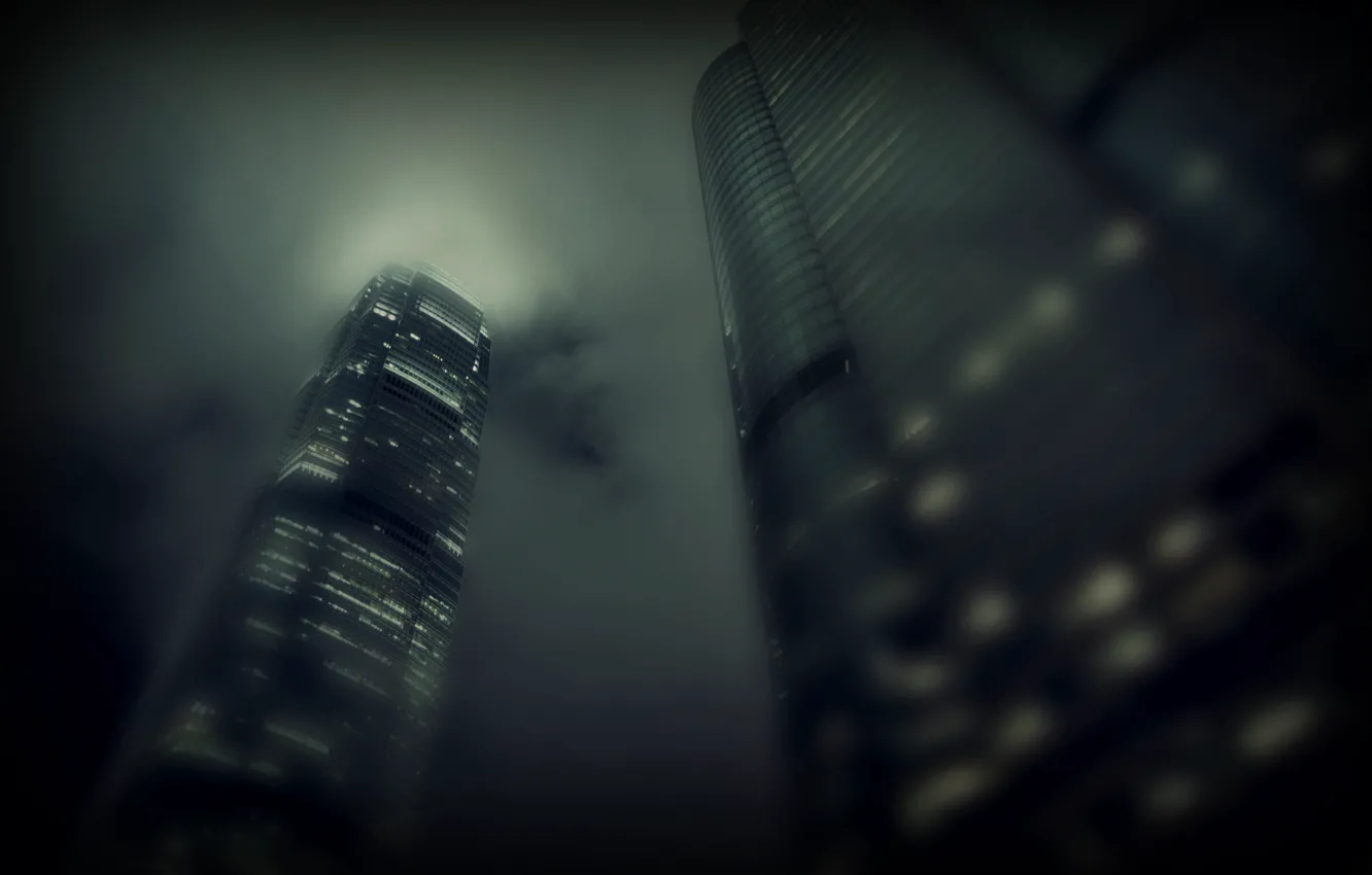 Фото обои свет, тучи, city, город, туман, окна, здания, небоскребы