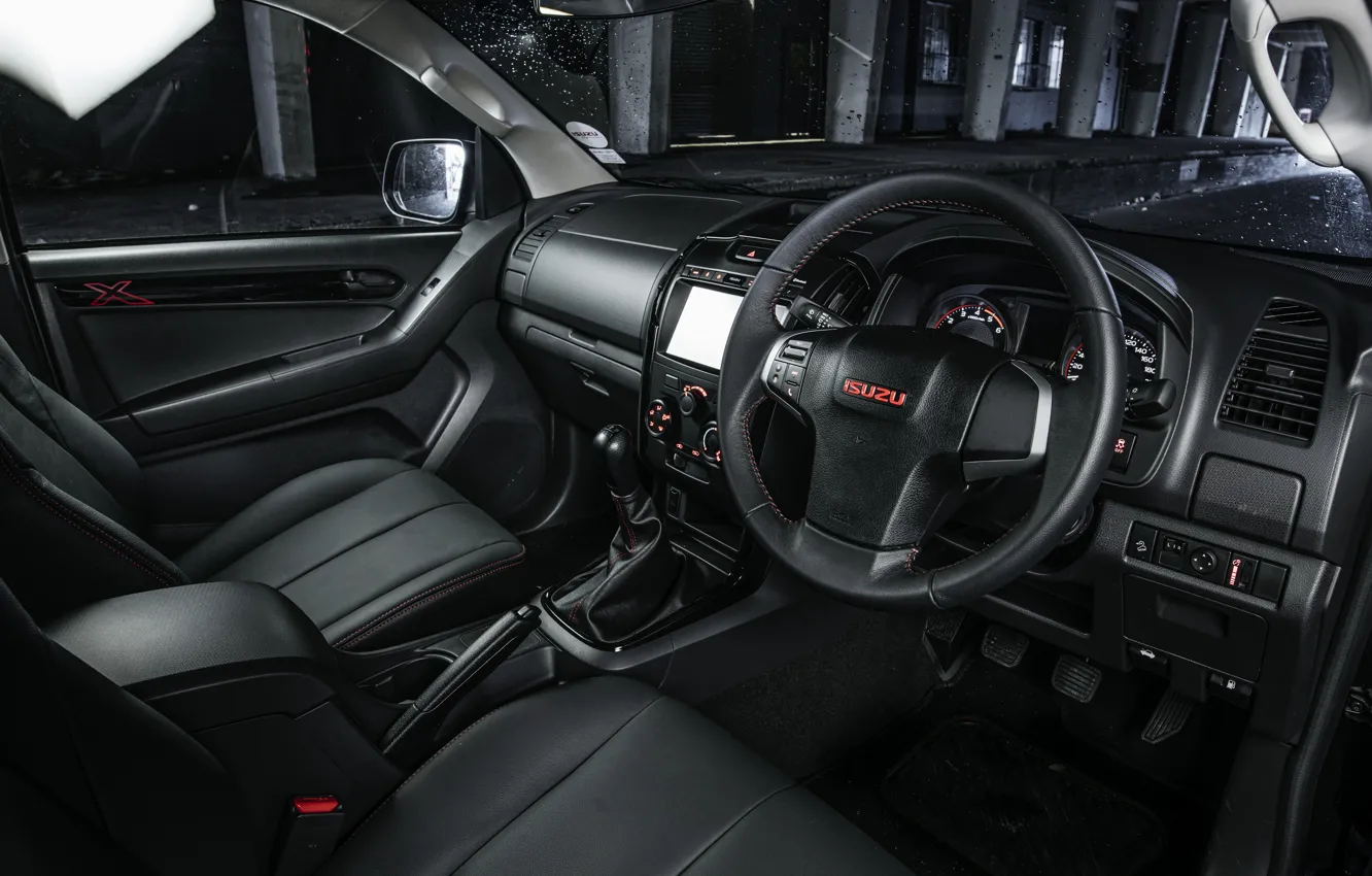 Фото обои чёрный, интерьер, пикап, Isuzu, D-Max, 2019, X-Rider Black