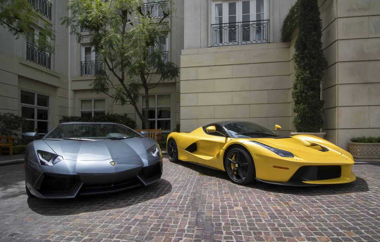 Фото обои Lamborghini, Ferrari, Lamborghini Aventador, Ferrari LaFerrari