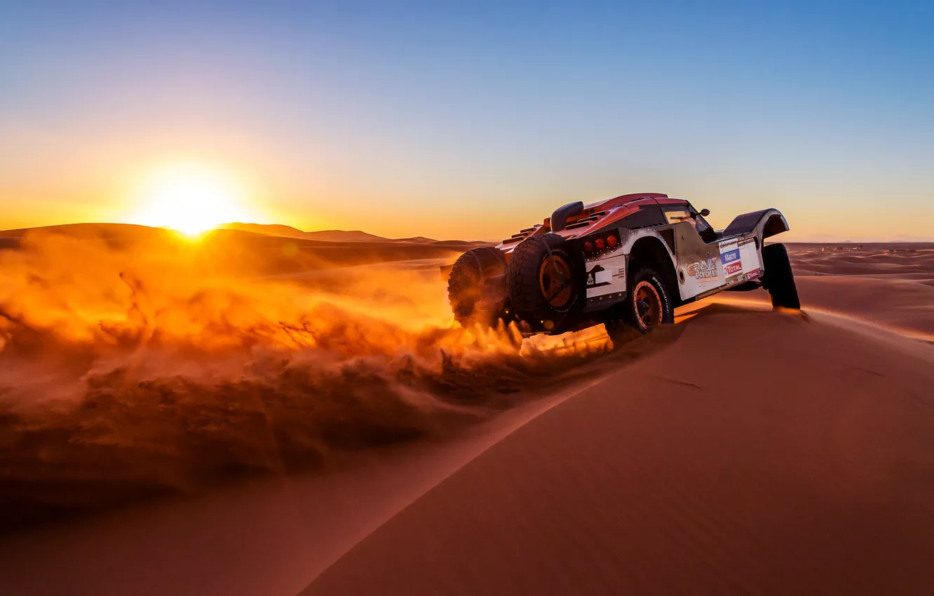 Фото обои солнце, Закат, Песок, Авто, Спорт, Машина, Rally, Dakar