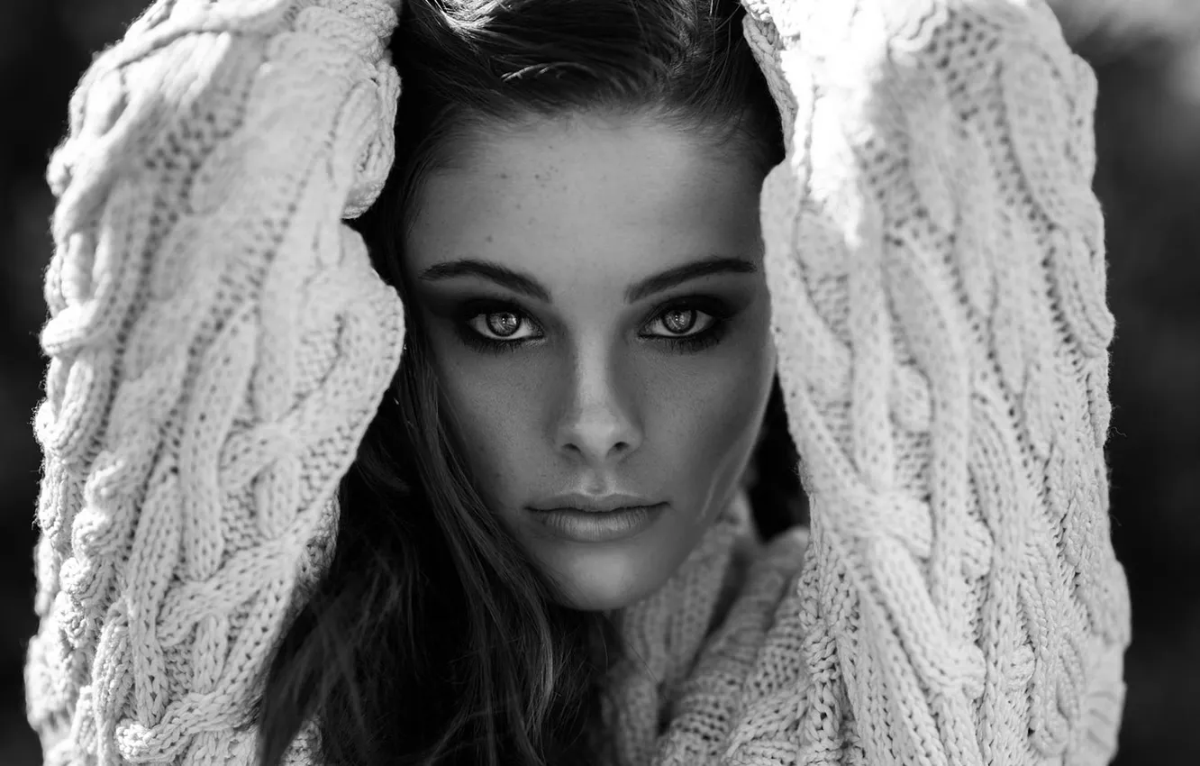 Фото обои black & white, girl, Model, photo, monochrome, face, brunette, b&w