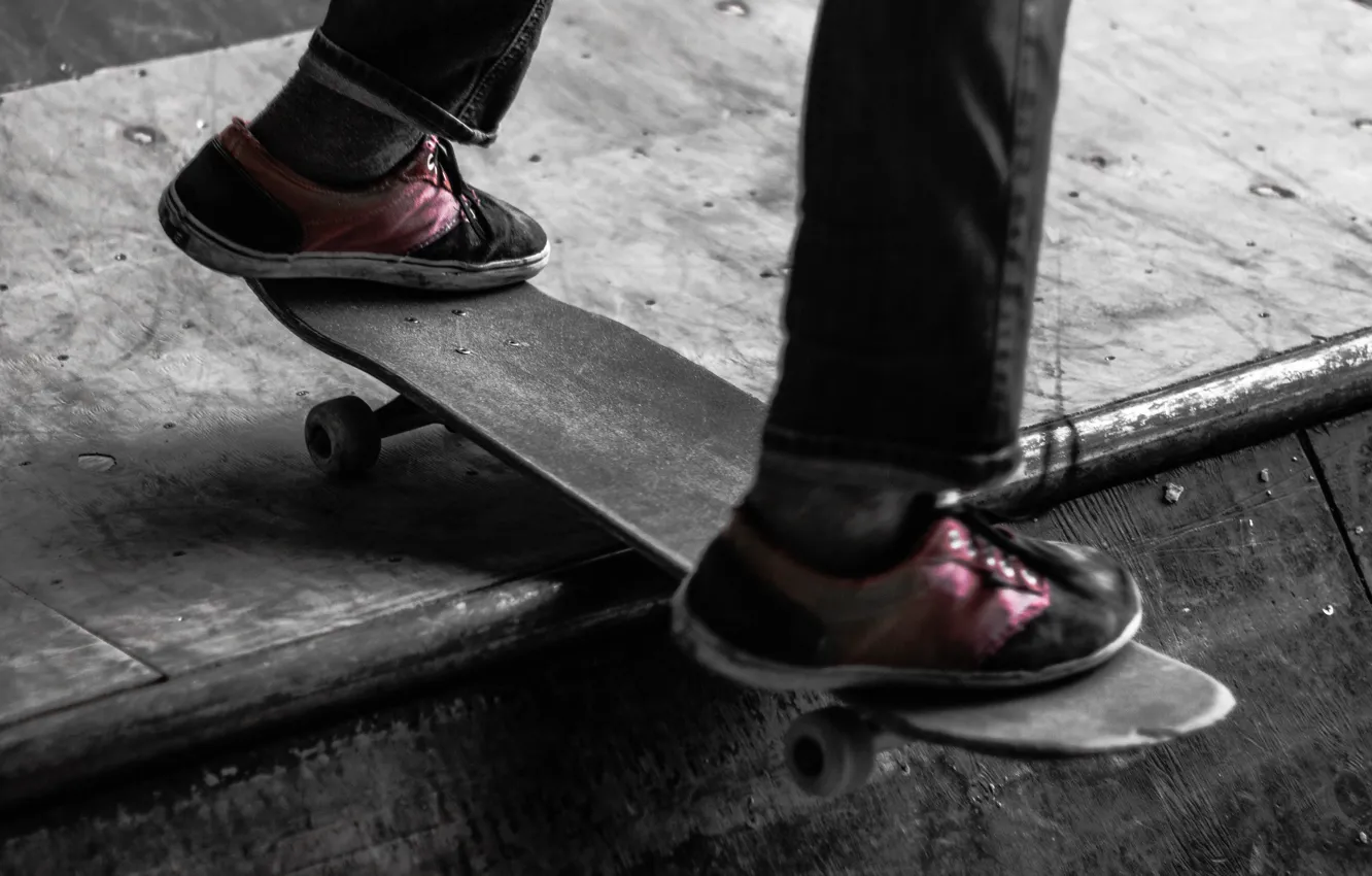 Фото обои красный, чёрный, red, black, скейт, скейтбординг, молодёжь, skate