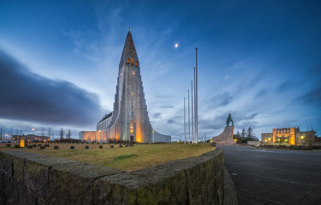 Фото обои небо, облака, вечер, памятник, церковь, Исландия, Reykjavik, Рейкьявик