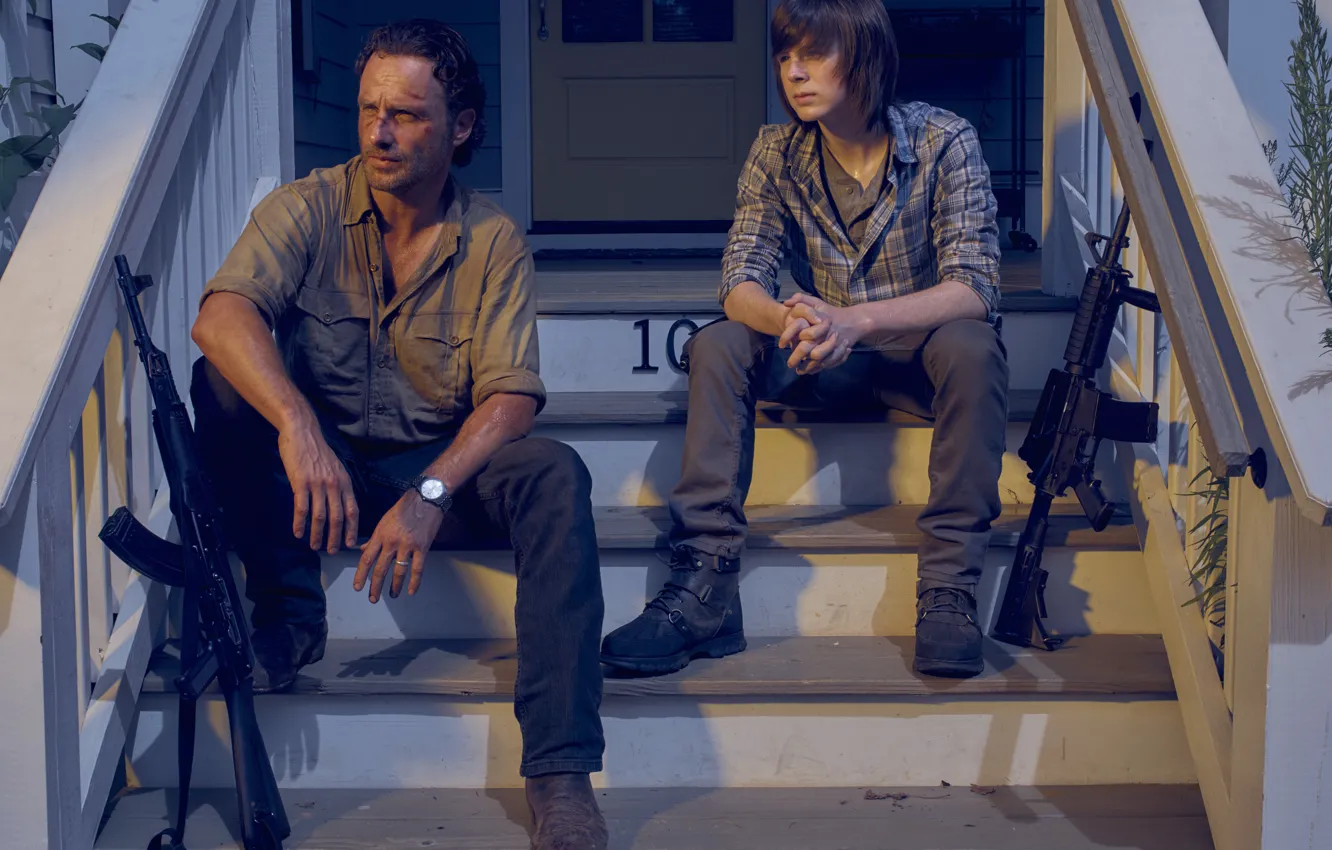 Фото обои The Walking Dead, Rick Grimes, Carl Grimes, Ходячие мертвецы, Andrew Lincoln, Chandler Riggs