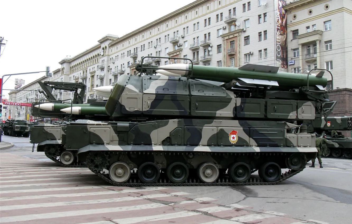 Фото обои Москва, 9 мая, Парад Победы, передвижение, ПВО России, BUK-M1, 9K37, Air Defense Missile System