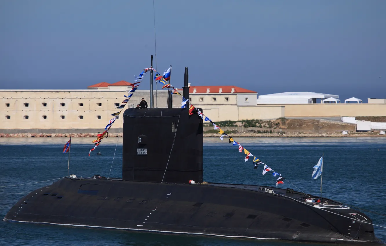 Фото обои праздник, лодка, флаги, подводная, дизельная, Черноморский Флот, ДЭПЛ, проект 636.3