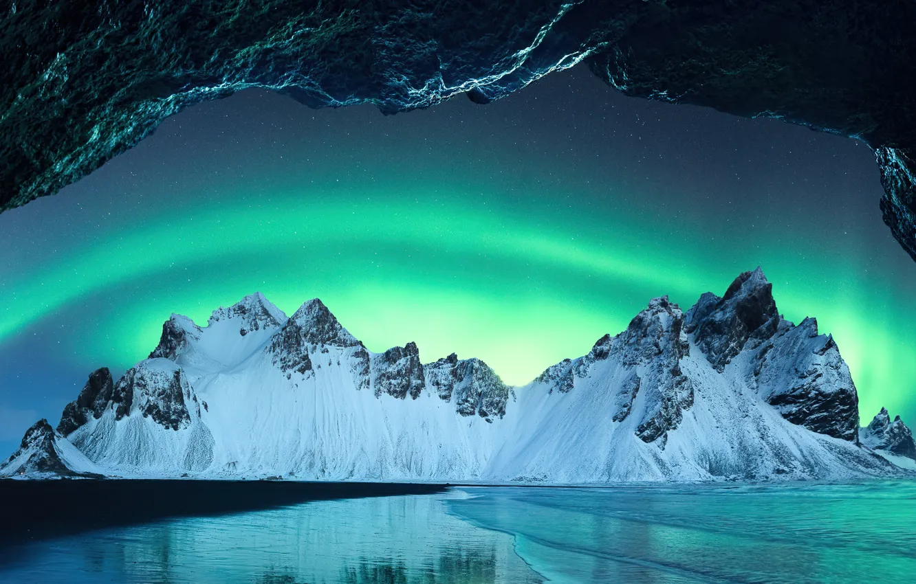 Фото обои ночь, красота, северное сияние, скалистые горы, night, beauty, northern lights, seashore