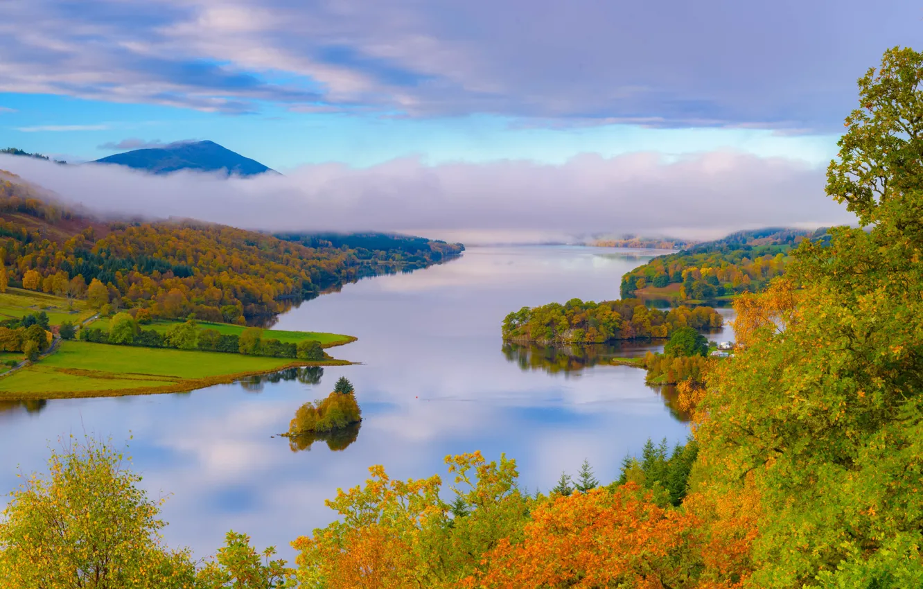 Фото обои осень, облака, деревья, озеро, Шотландия, Scotland, Perthshire, Schiehallion