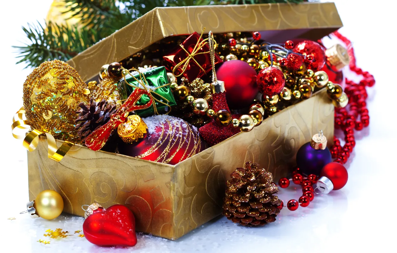 Фото обои шарики, коробка, шары, игрушки, Новый Год, Рождество, Christmas, шишки