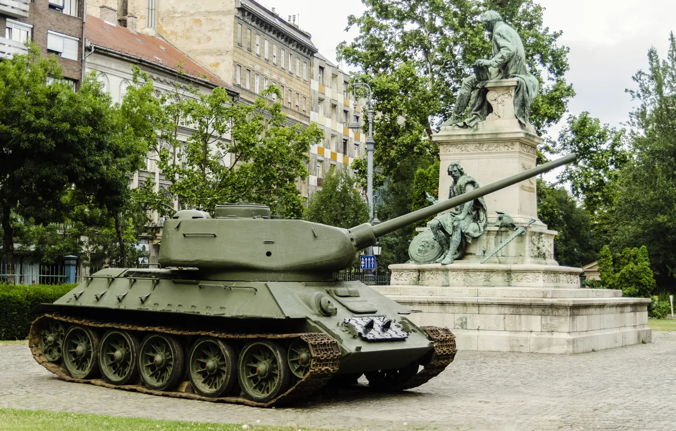 Фото обои Танк, Советский, Венгрия, Hungary, Будапешт, Budapest, Т-34-85, Национальный музей