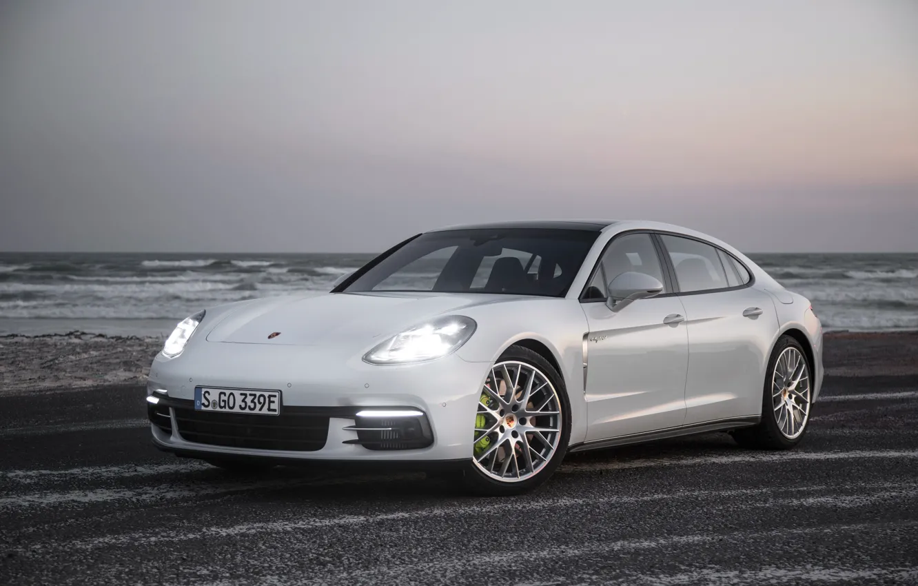 Фото обои Porsche, Panamera, Executive, 2017, 4 E-Hybrid, Porsche Panamera 4 E-Hybrid Executive