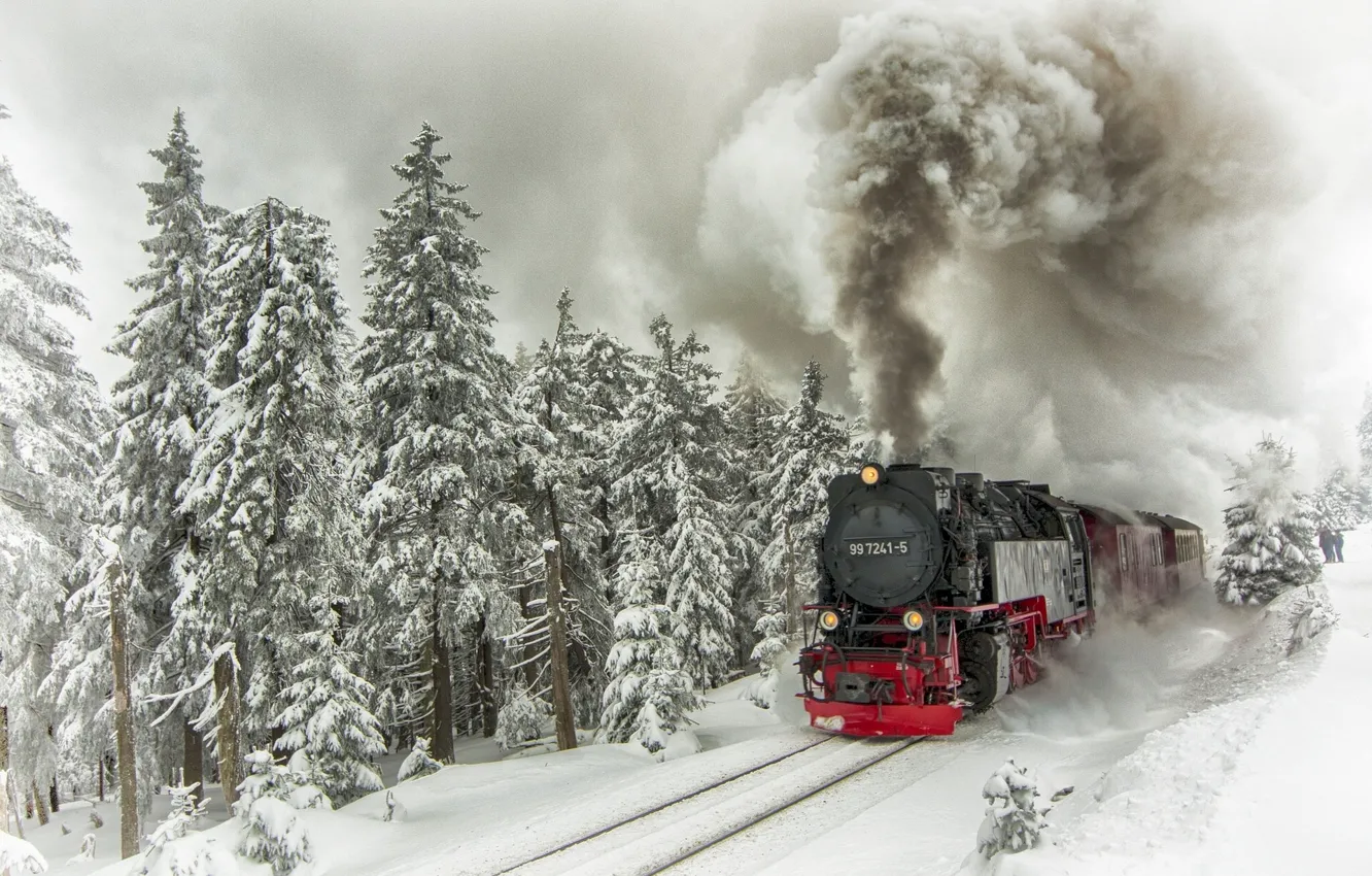 Фото обои зима, снег, деревья, дым, рельсы, поезд, паровоз, ели
